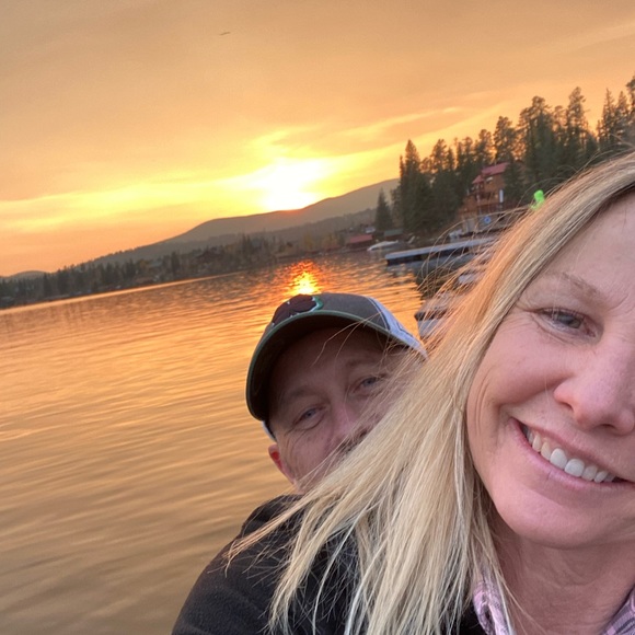 Meet your Posher, Robin - Picture 2 of 5